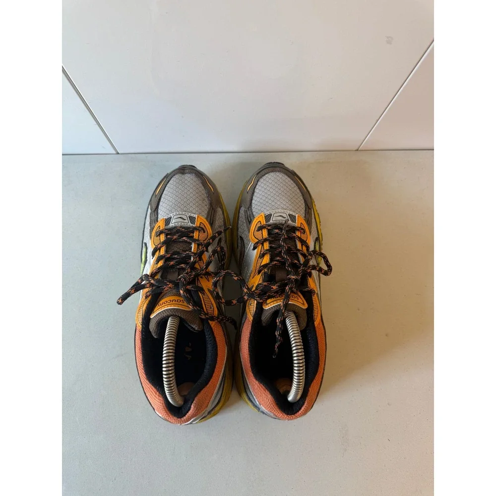 Saucony Omni 9 KDZ Mens Running Shoes Grey Orange Yellow Size 6M YF25AAA